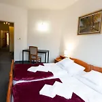 Najdek Guest house 3*